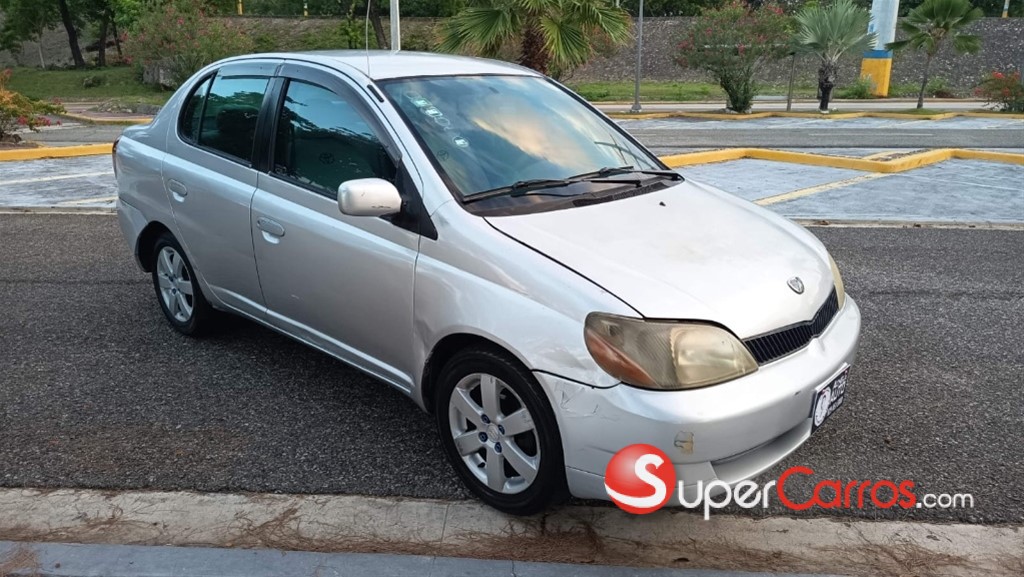 2002 Toyota Platz — foto 3 / 10