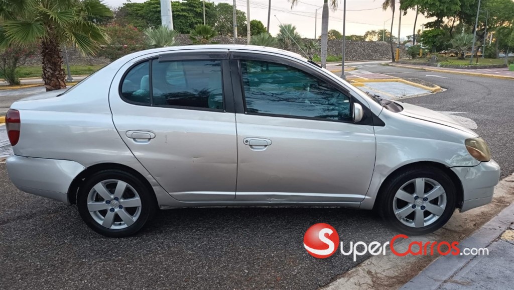 2002 Toyota Platz — foto 4 / 10