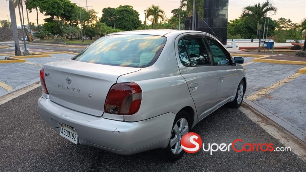 2002 Toyota Platz — foto 6 / 10