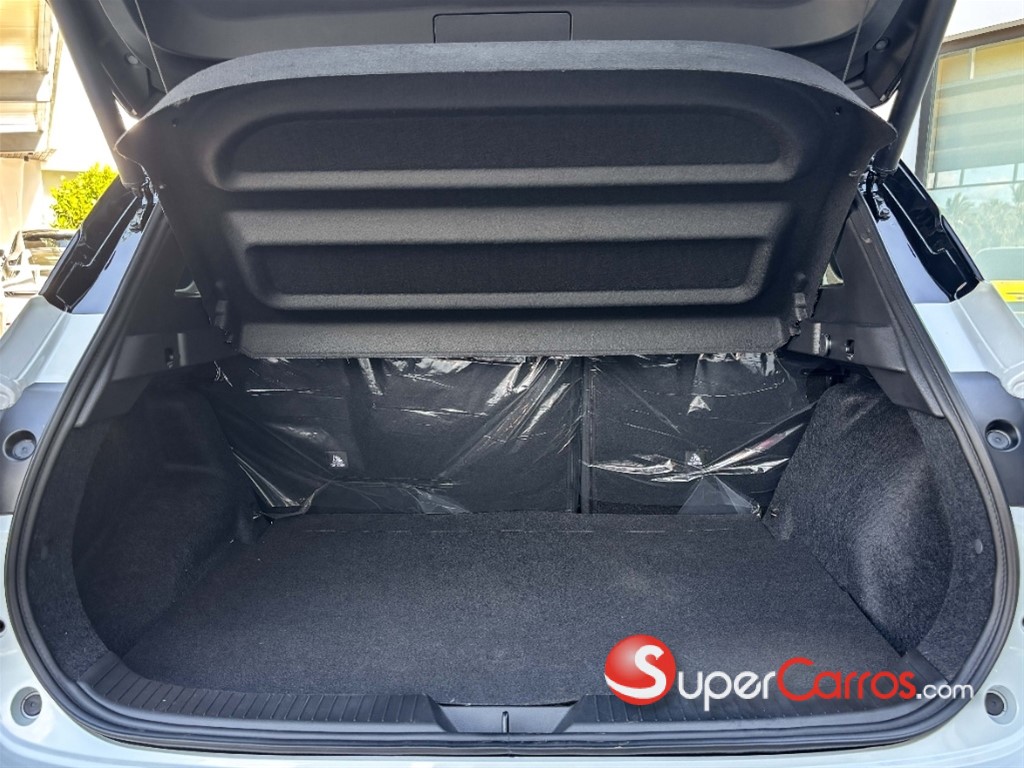 2027 Nissan Qashqai Exclusive — foto 5 / 9
