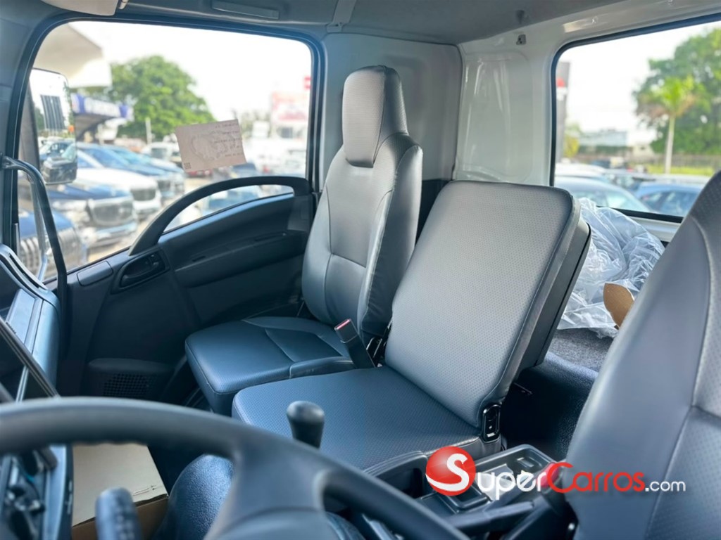 2027 Isuzu FSR — foto 5 / 12