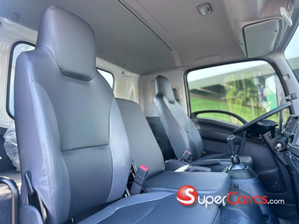 2027 Isuzu FSR — foto 6 / 12