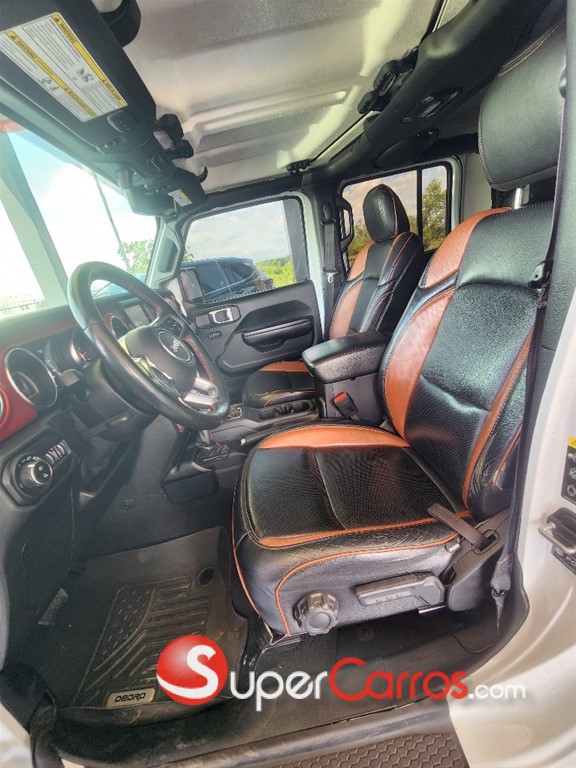 2021 Jeep Gladiator Rubicon — foto 8 / 12