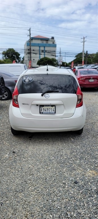 2017 Nissan Note — foto 8 / 10