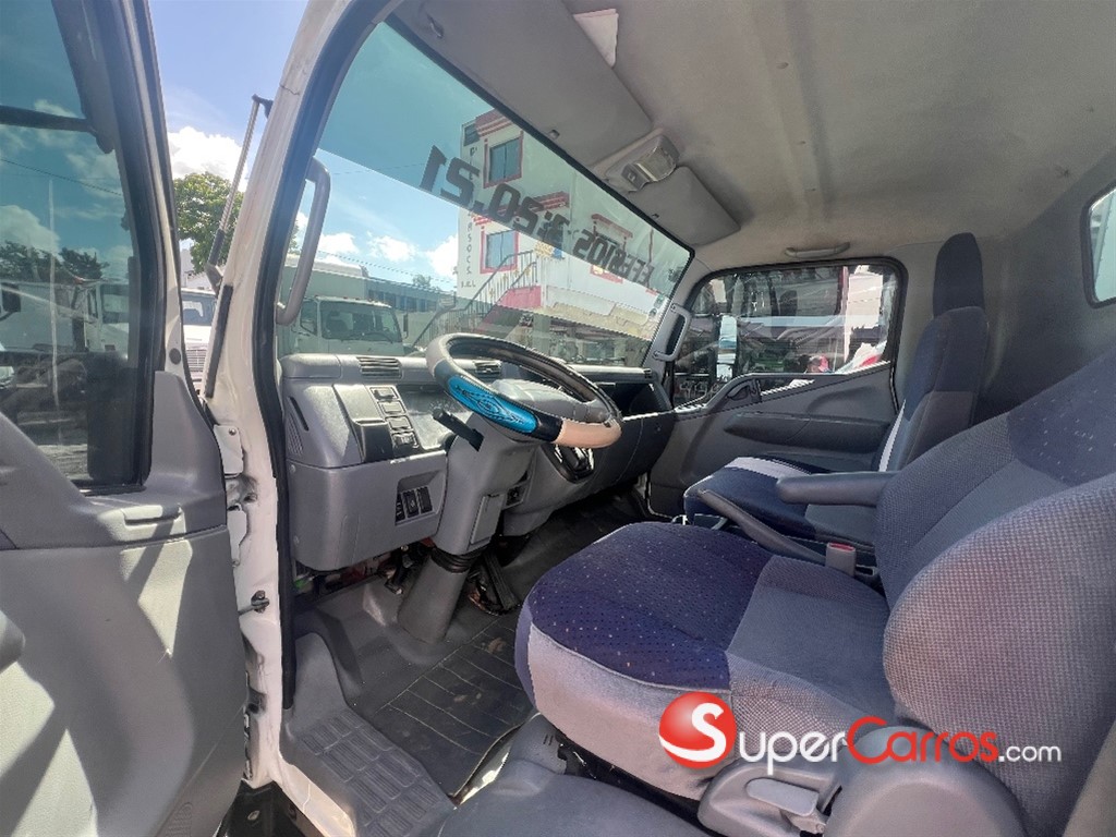 2007 Mitsubishi Motors Canter Fuso — foto 4 / 7