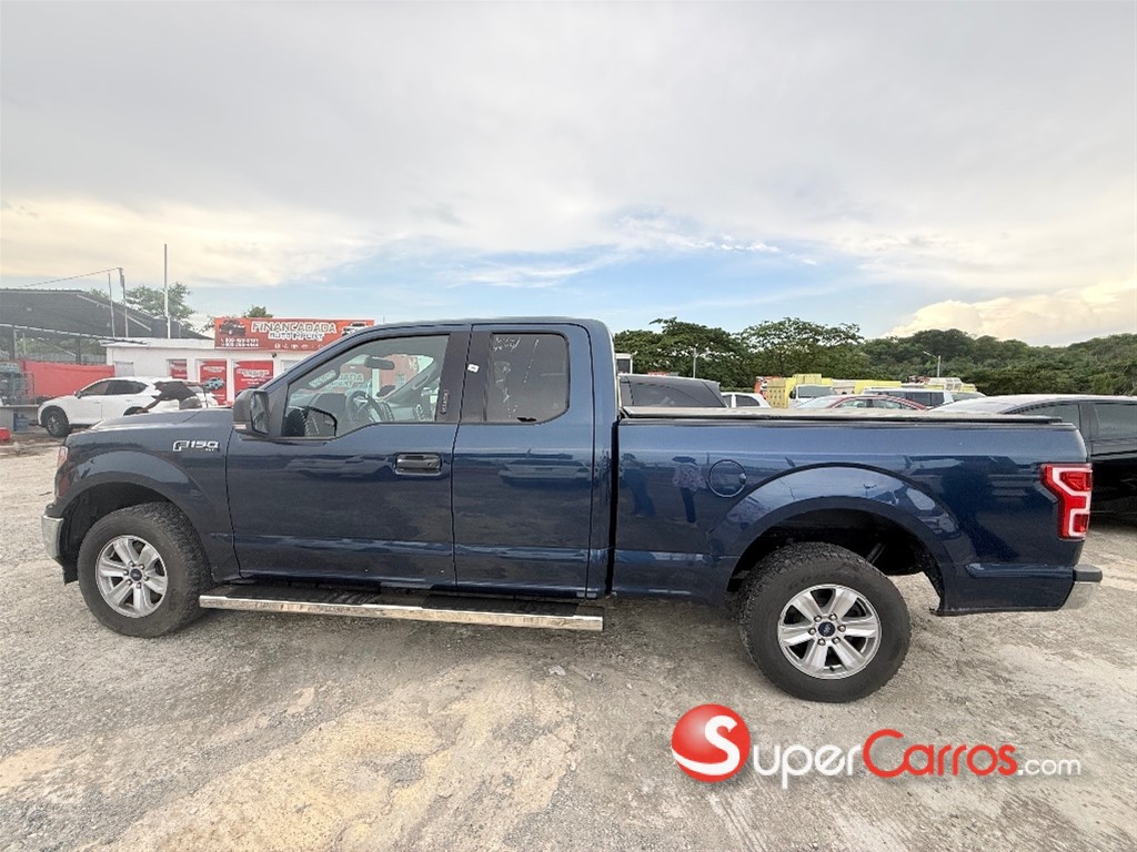 2020 Ford F 150 XLT — foto 7 / 9