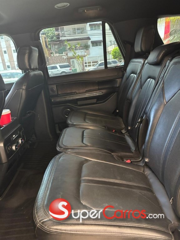 2020 Ford Expedition Limited — foto 12 / 12