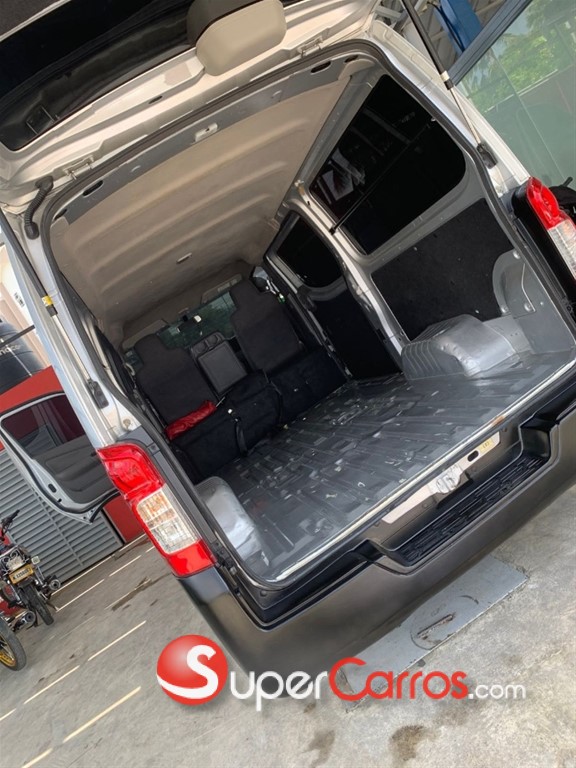 2016 Nissan Caravan — foto 7 / 8