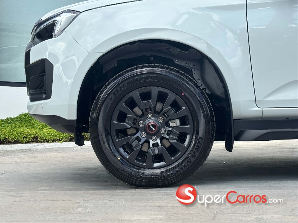 2027 Isuzu DMAX — foto 2 / 7
