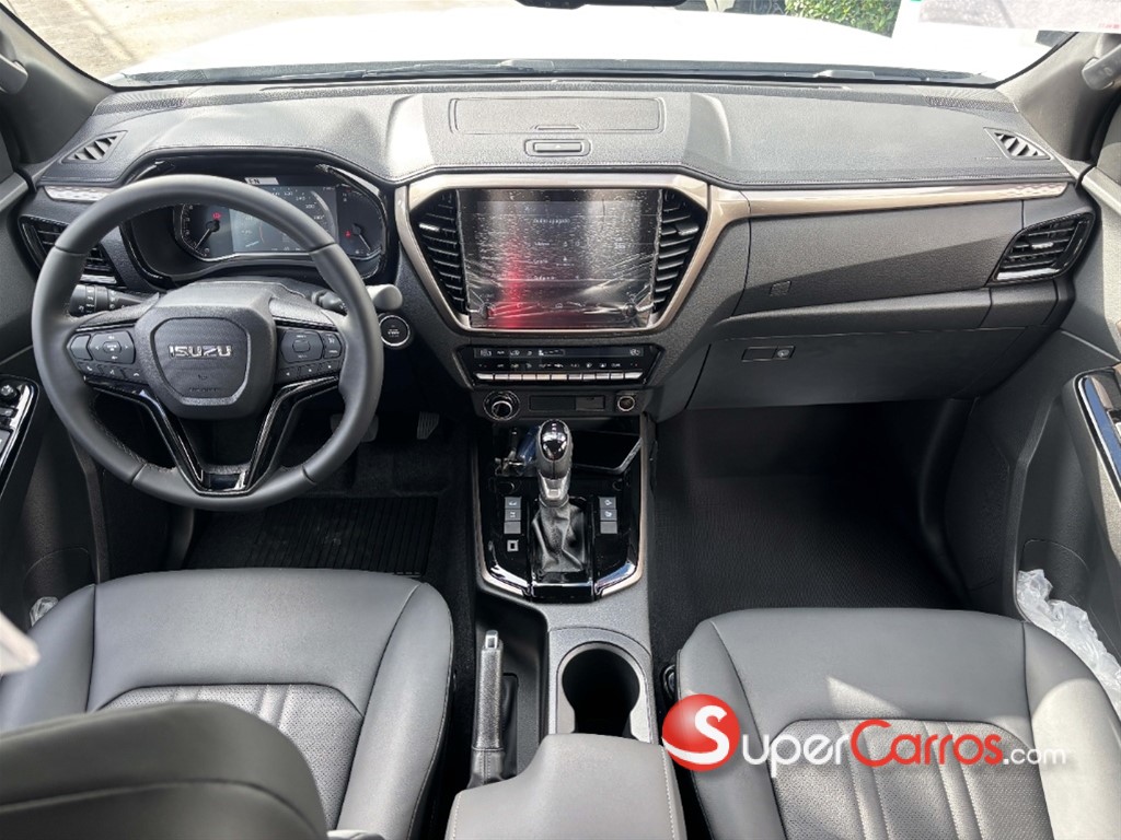 2027 Isuzu DMAX — foto 5 / 7