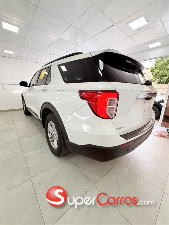 2022 Ford Explorer XLT — foto 7 / 10