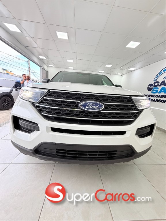 2022 Ford Explorer XLT — foto 9 / 10
