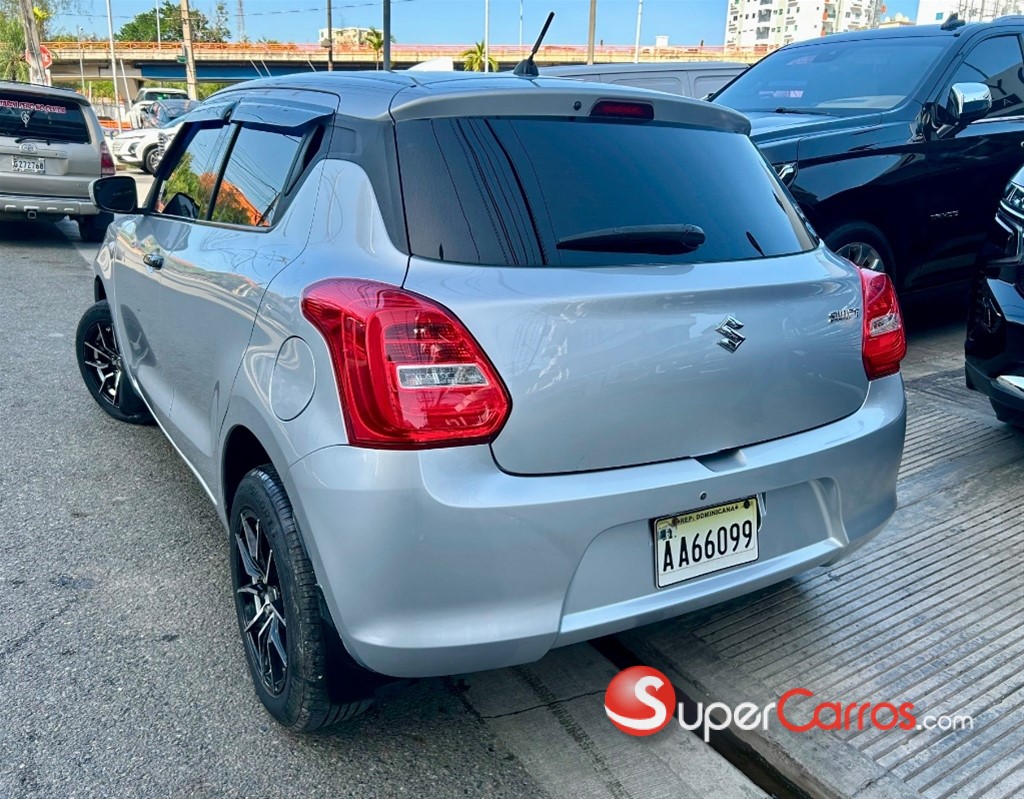 2017 Suzuki Swift — foto 7 / 12