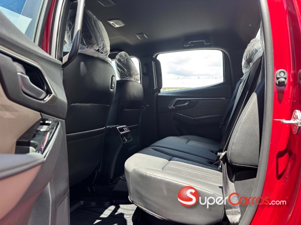 2027 Isuzu DMAX — foto 3 / 7