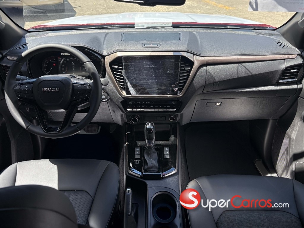 2027 Isuzu DMAX — foto 4 / 7