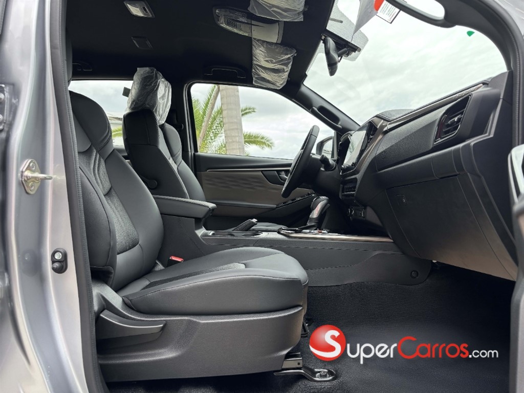 2027 Isuzu DMAX — foto 6 / 7