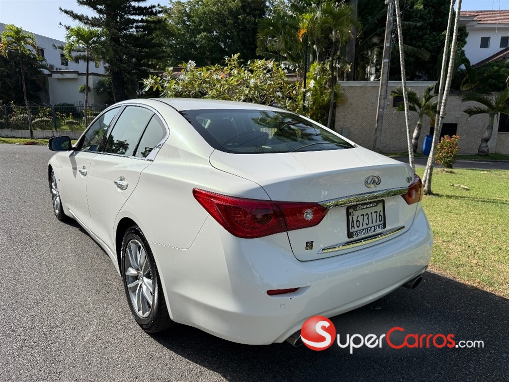 2016 Infiniti Q-50 — foto 6 / 10