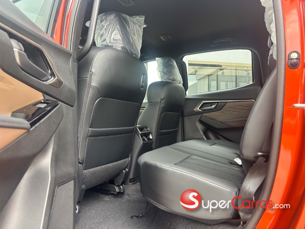 2027 Isuzu DMAX — foto 4 / 7