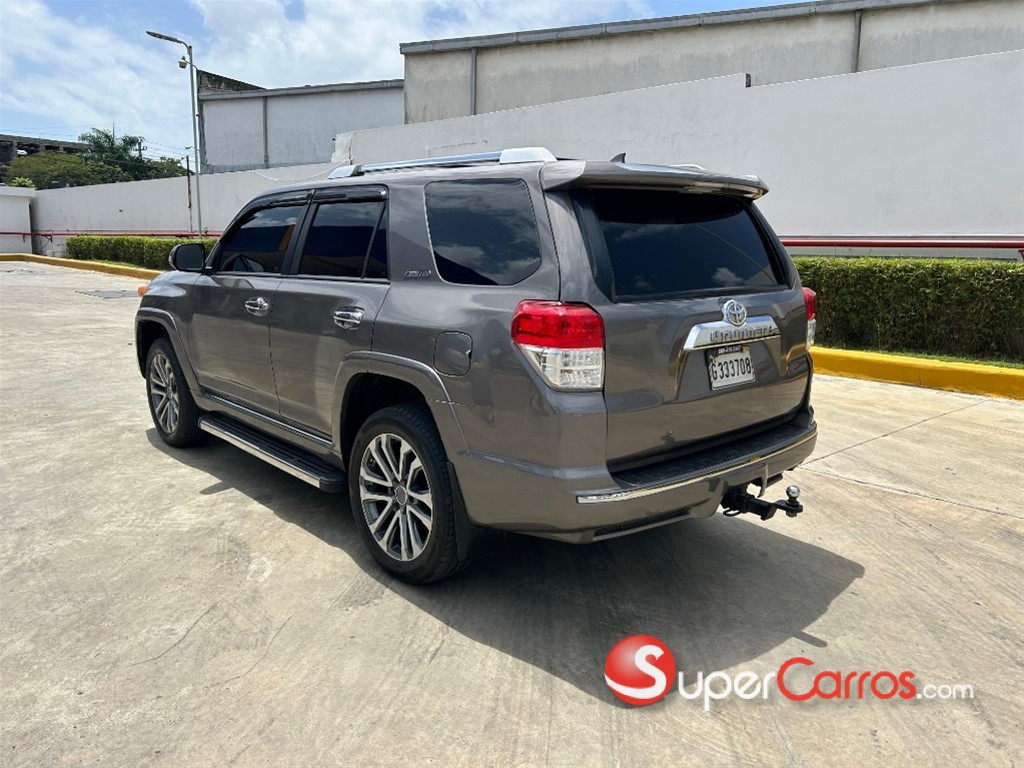 2010 Toyota 4 Runner — foto 6 / 10