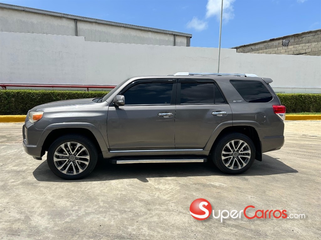 2010 Toyota 4 Runner — foto 9 / 10