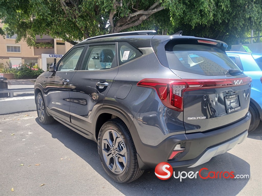 2027 Kia Seltos — foto 3 / 5