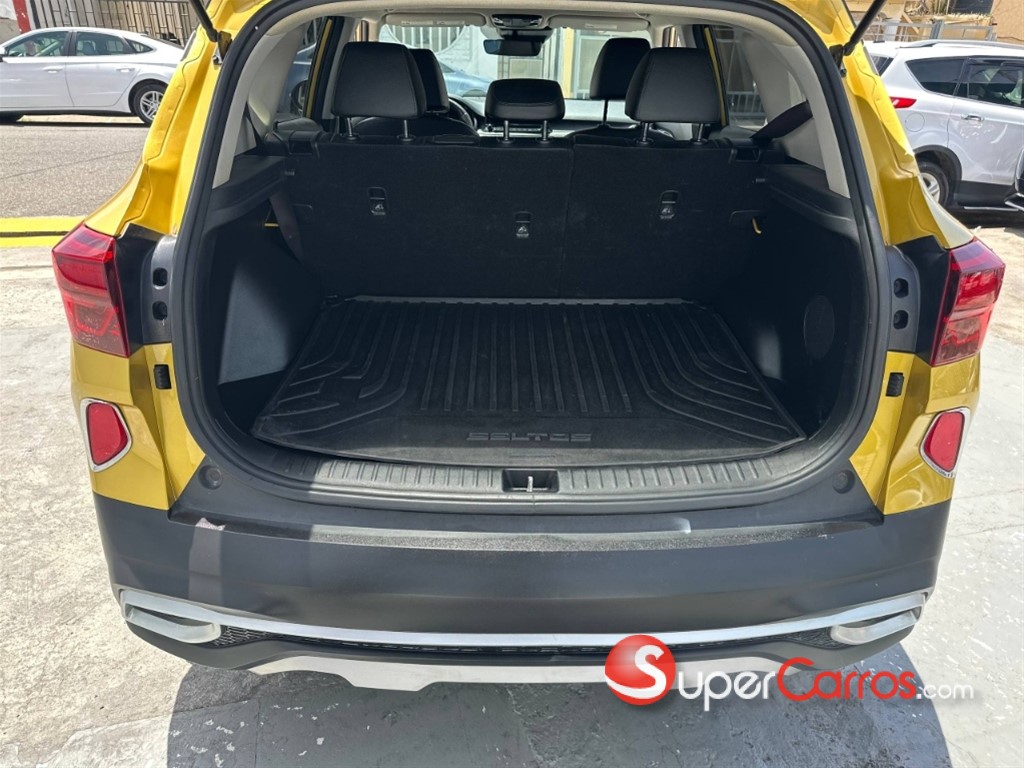 2021 Kia Seltos SX — foto 3 / 12
