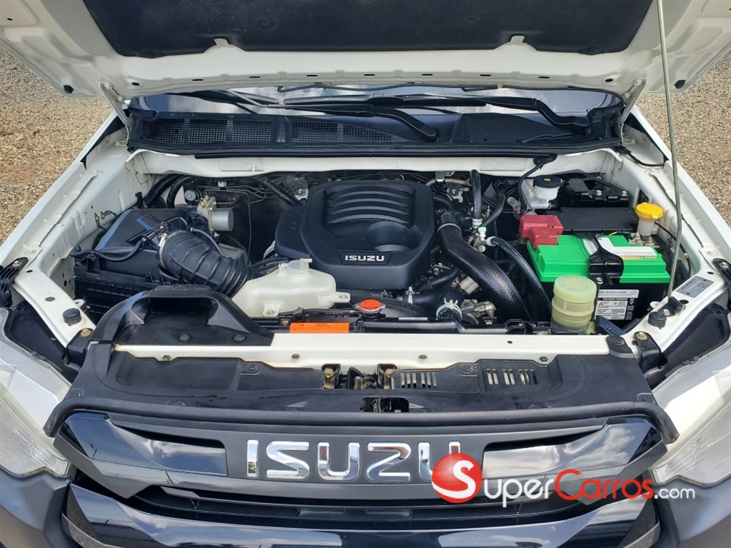 2024 Isuzu DMAX — foto 2 / 12
