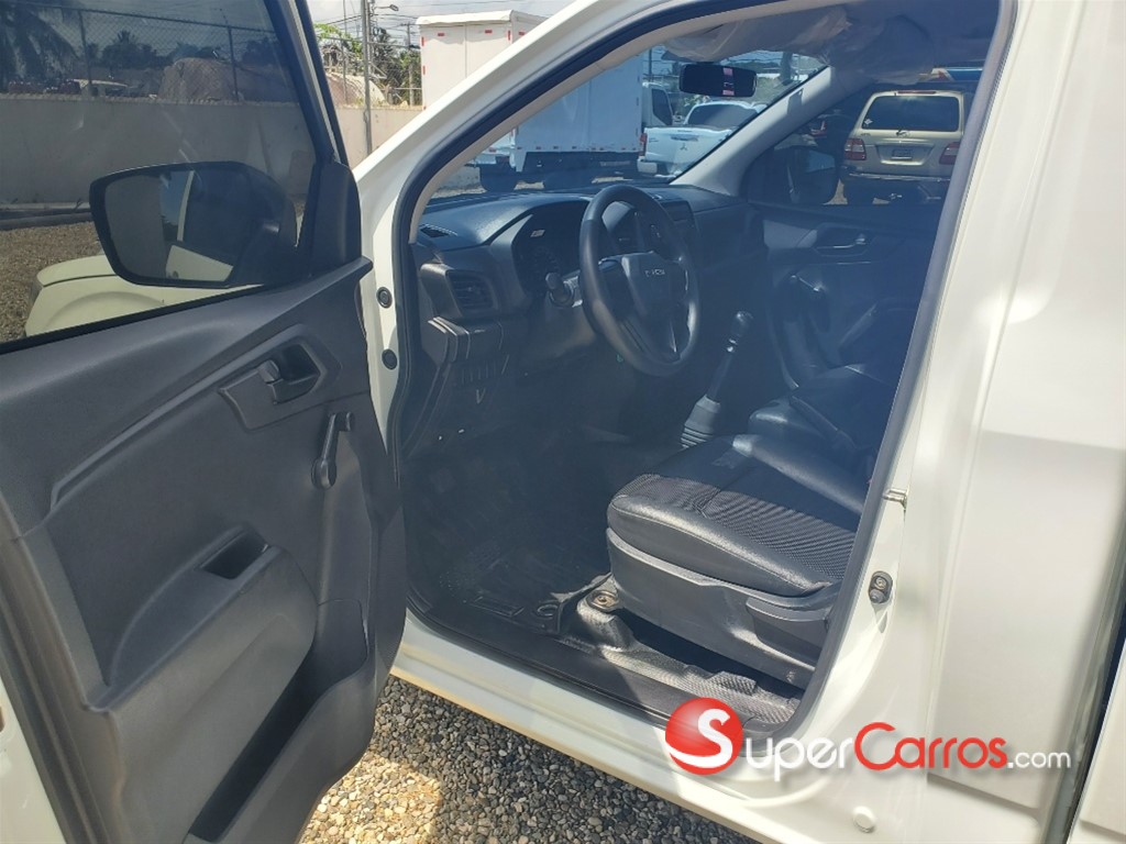 2024 Isuzu DMAX — foto 6 / 12