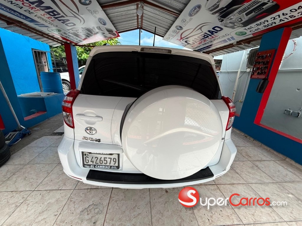 2012 Toyota RAV4 — foto 5 / 12