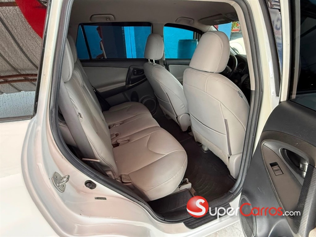2012 Toyota RAV4 — foto 9 / 12