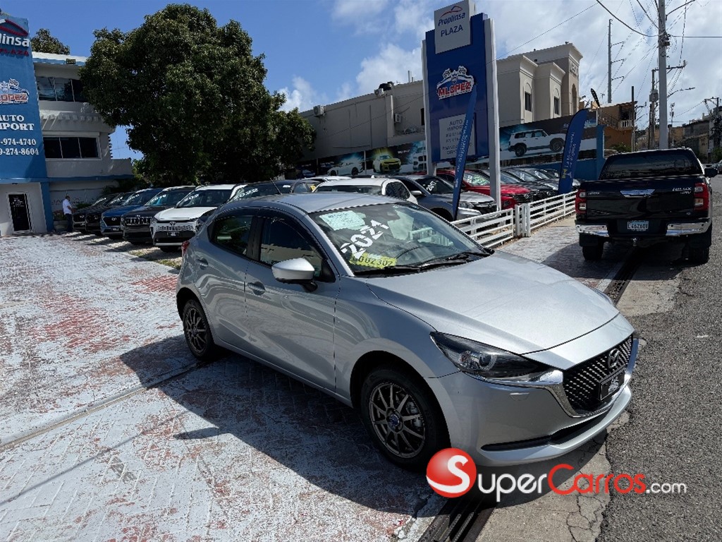 2021 Mazda 2 — foto 2 / 12