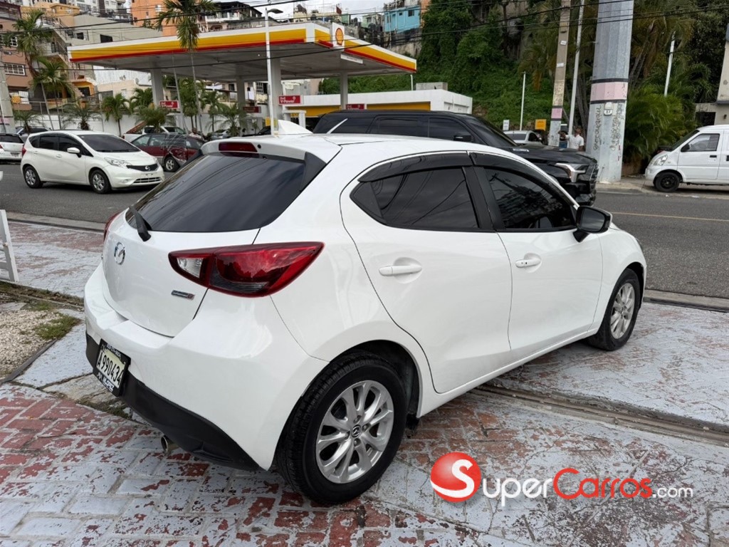 2016 Mazda Demio — foto 4 / 11