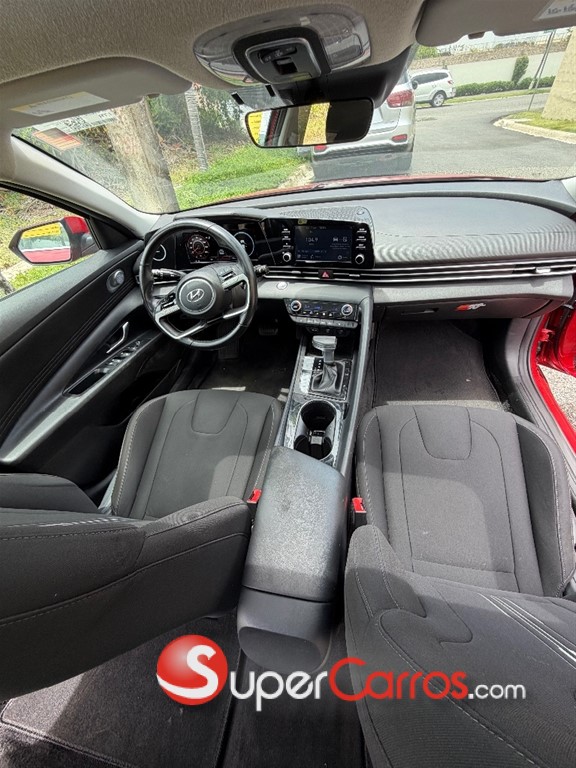 2021 Hyundai Elantra SEL — foto 4 / 8