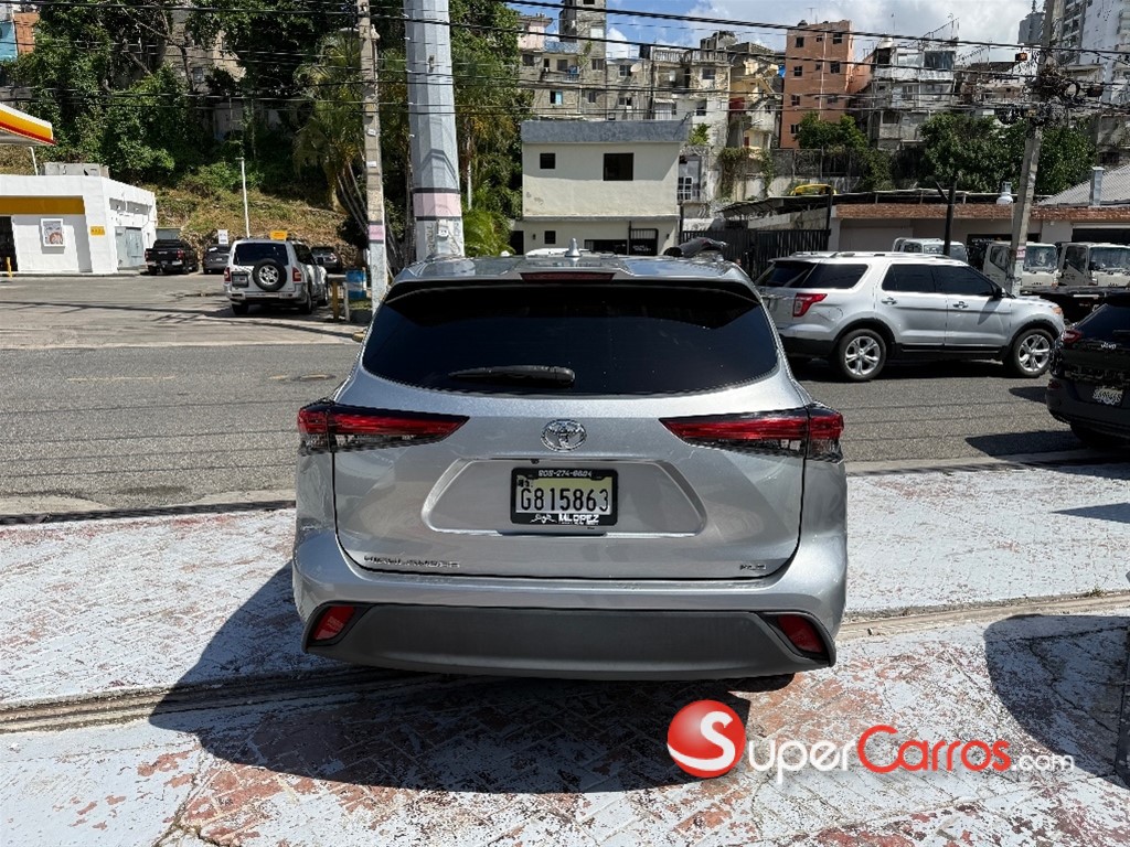 2021 Toyota Highlander Hybrid XLE — foto 5 / 12