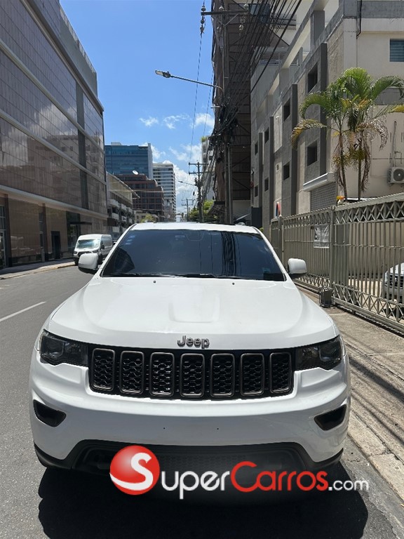 2017 Jeep Grand Cherokee 75 ANIVERSARIO — foto 2 / 10