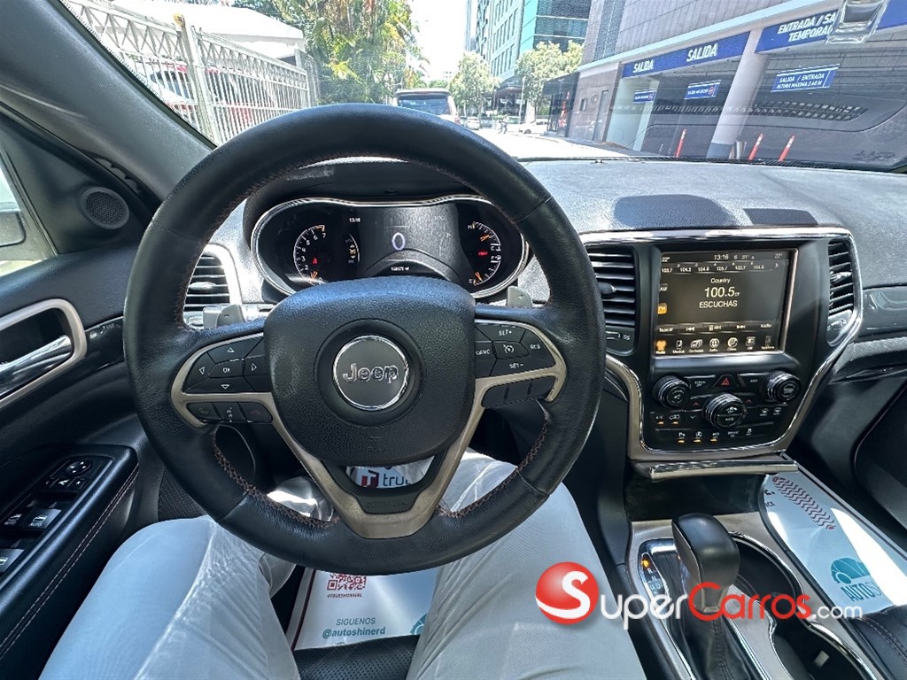 2017 Jeep Grand Cherokee 75 ANIVERSARIO — foto 9 / 10