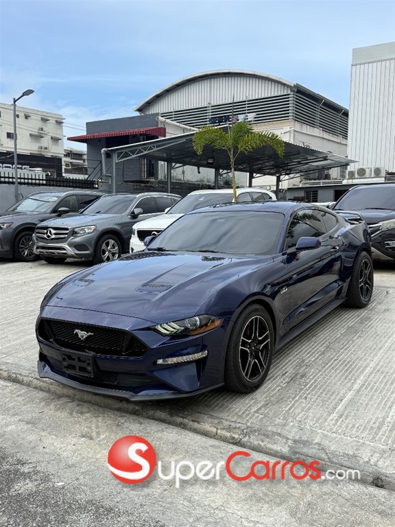 2020 Ford Mustang GT — foto 2 / 12