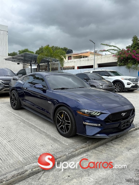 2020 Ford Mustang GT — foto 4 / 12