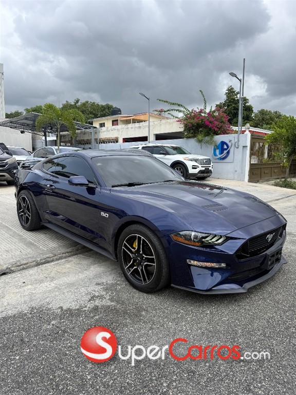 2020 Ford Mustang GT — foto 5 / 12