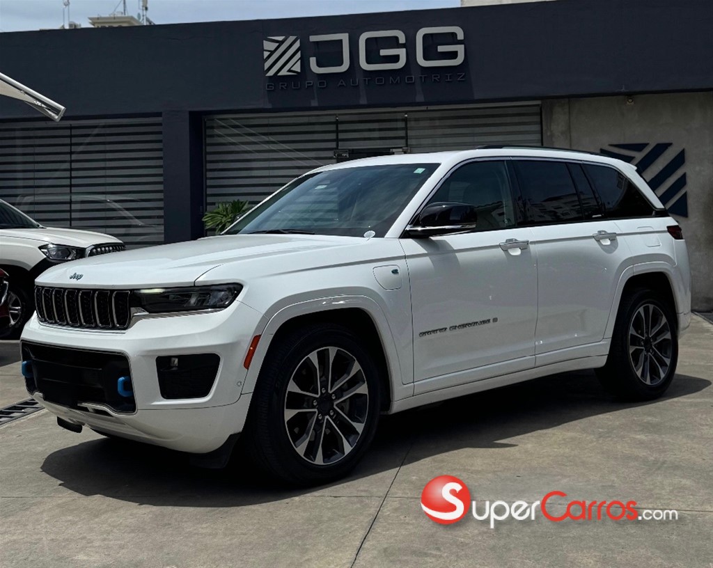 2022 Jeep Grand Cherokee Overland — foto 1 / 9