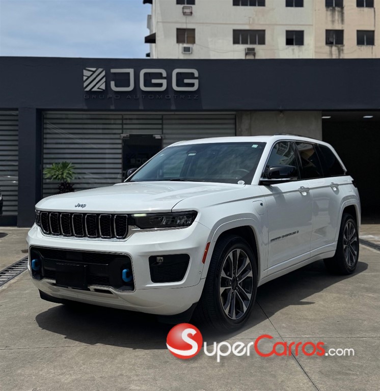 2022 Jeep Grand Cherokee Overland — foto 2 / 9