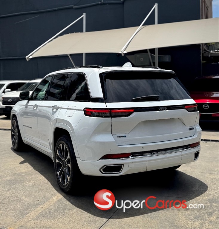 2022 Jeep Grand Cherokee Overland — foto 3 / 9