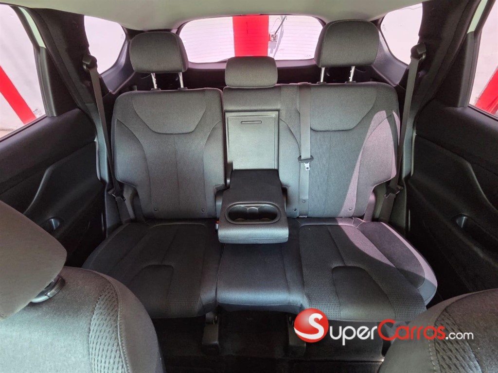 2022 Hyundai Santa Fe SE — foto 8 / 11
