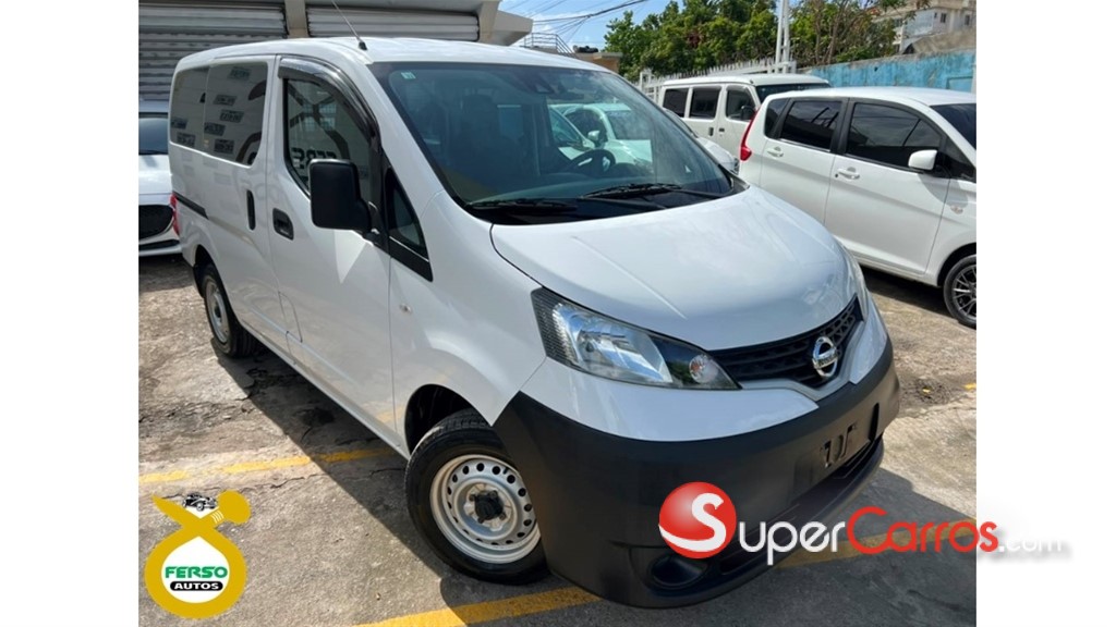 2021 Nissan NV 200 — foto 2 / 11