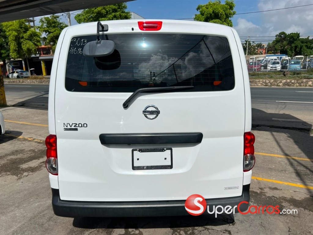 2021 Nissan NV 200 — foto 9 / 11