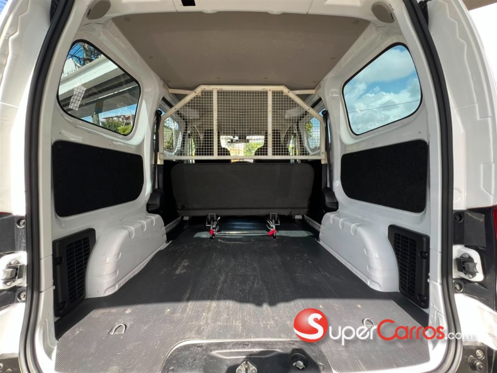 2021 Nissan NV 200 — foto 10 / 11