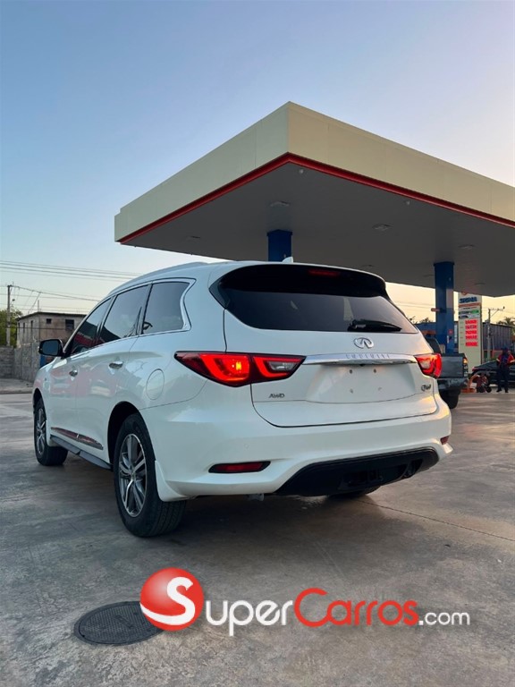 2020 Infiniti QX-60 LUXE — foto 3 / 12