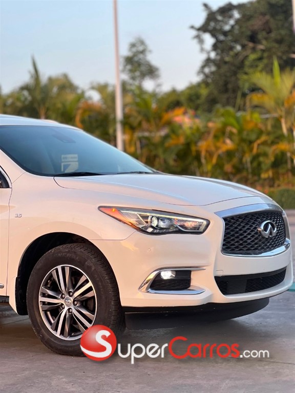 2020 Infiniti QX-60 LUXE — foto 4 / 12
