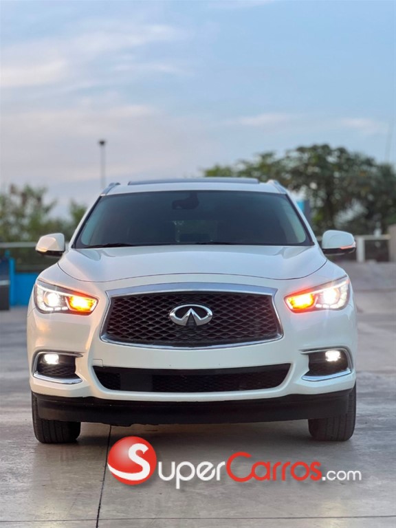 2020 Infiniti QX-60 LUXE — foto 11 / 12