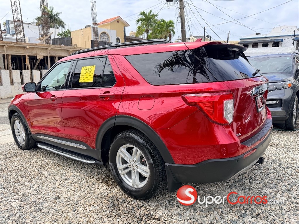 2020 Ford Explorer XLT — foto 2 / 12